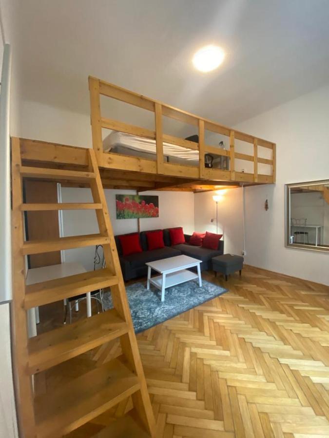 Ac With Free Parking At Acacia St, City Center Budapest Exterior foto